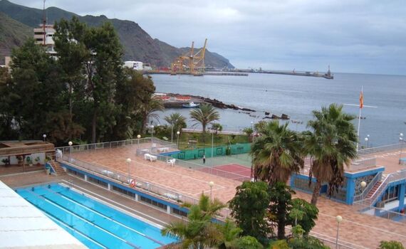 Santa Cruz de Tenerife Residencia Paso Alto - 25 m  Schwimmbecken